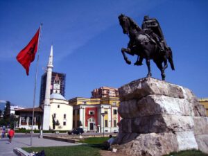 Lee más sobre el artículo Viajero Casual te recomienda unas vacaciones en Tirana