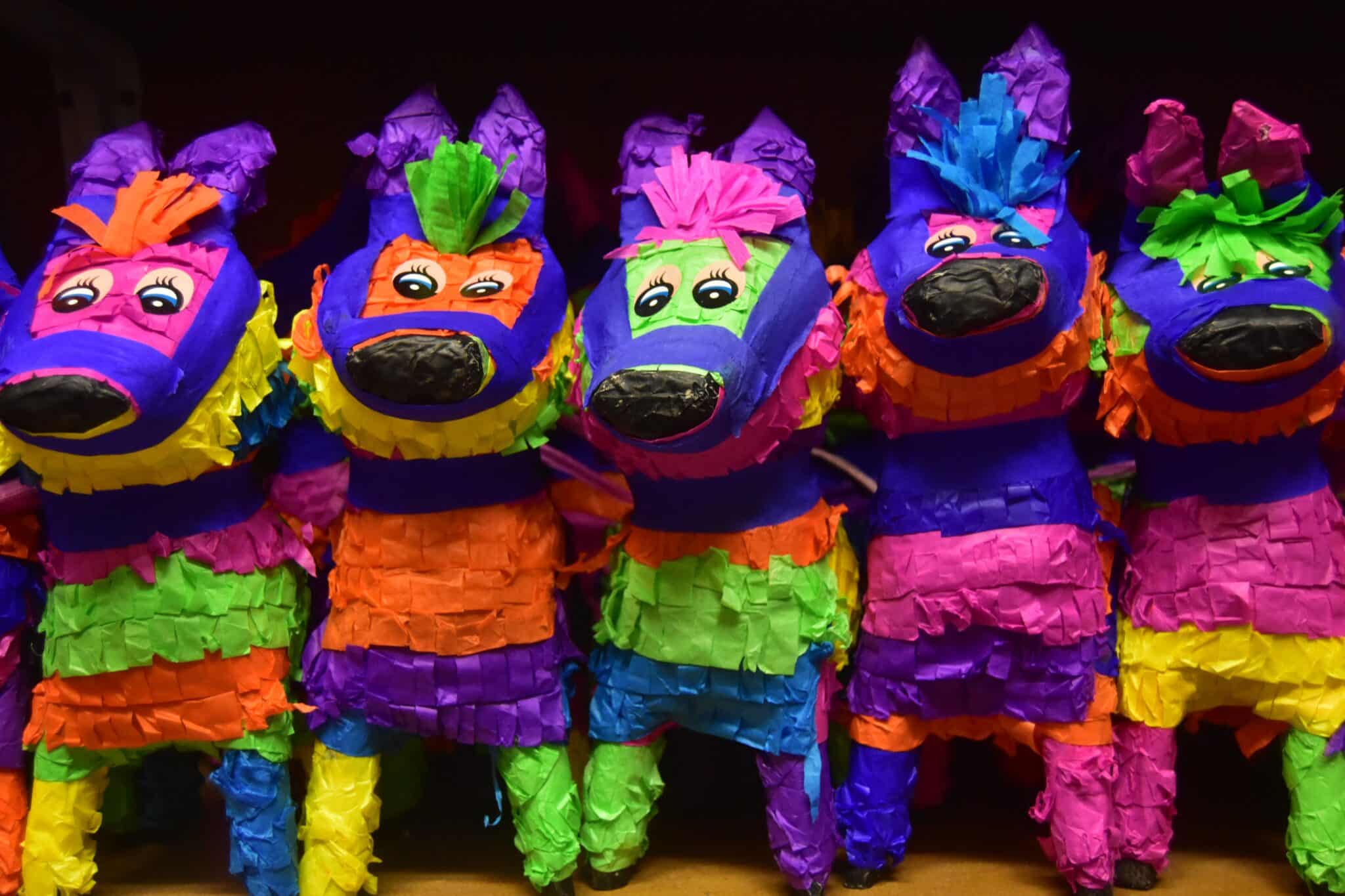 En este momento estás viendo Piñatas Personalizadas: Crea Recuerdos Inolvidables en tus Eventos