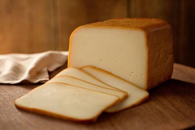 ¿Para qué se utiliza comúnmente el queso Gouda en la cocina?